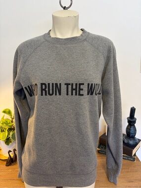 Brunette The Label Who Run The World Grey Crewneck Sweatshirt S/M